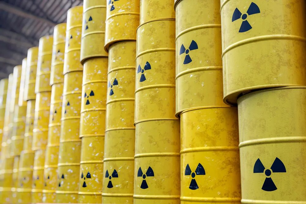 Полигон жидких радиоактивных отходов. Захоронение радиоактивных отходов АЭС. РАО радиоактивные отходы. Утилизация ядерных отходов.