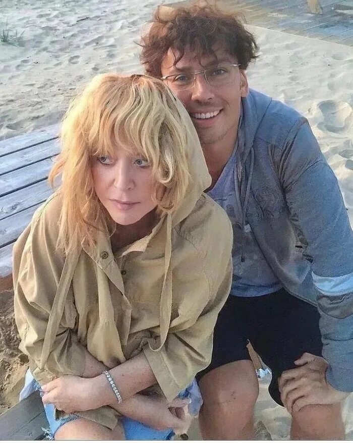 Pugacheva And Galkin - NUKPIC.STORE