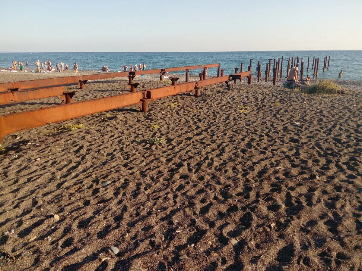 Псоу Бич пляж Адлер. Пляж Сочи Псоу Бич. Псоу Гагра Абхазия. Псоу Цандрипш Абхазия. Бичи это кто