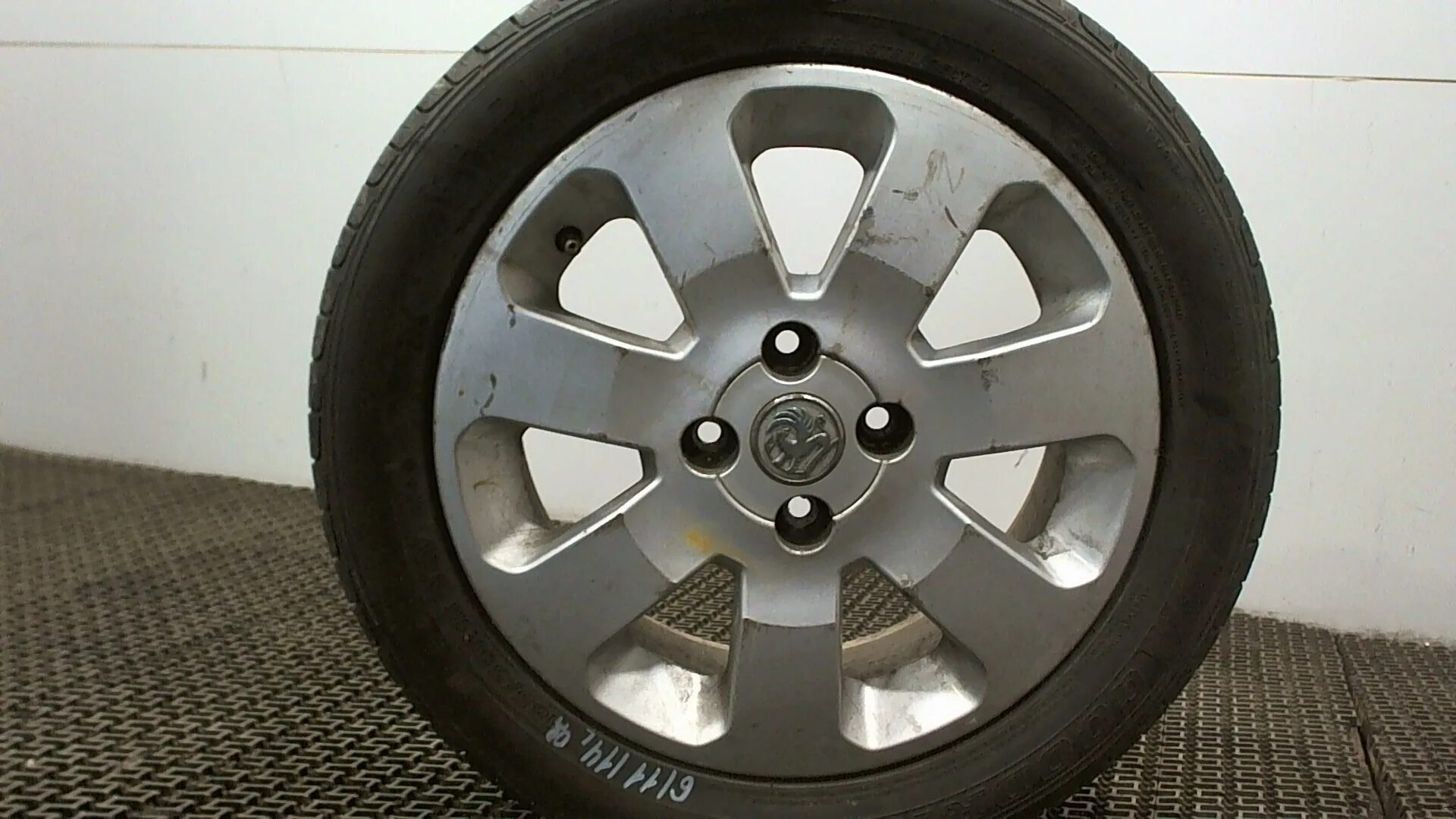 Диски литые опель мерива 16. Диск литой r15 опель. Диски опель омега б r16. Вектра б на дисках. Опель астра g r14.