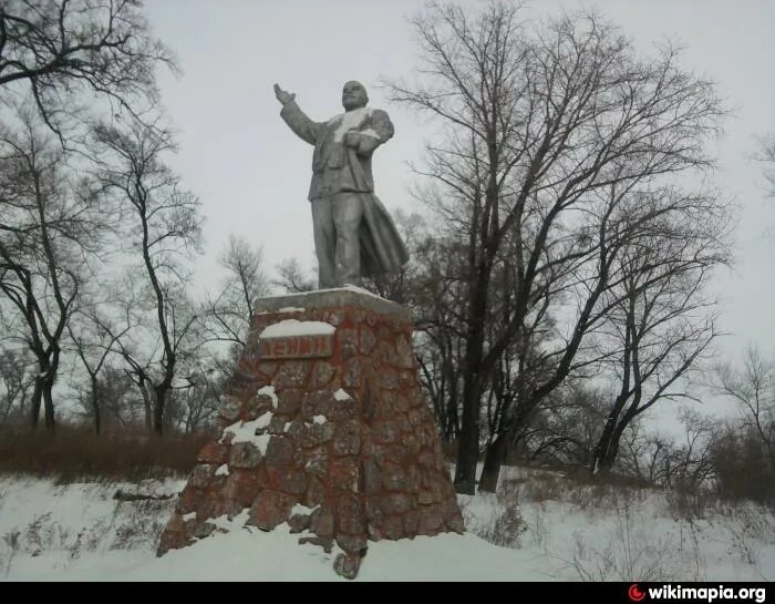 Погода камень рыболов приморский край ханкайский. Камень рыболов Ханкайский район. С камень рыболов Ханкайского района Приморского края. Камень-рыболов Приморский край достопримечательности. Памятники камень рыболова.