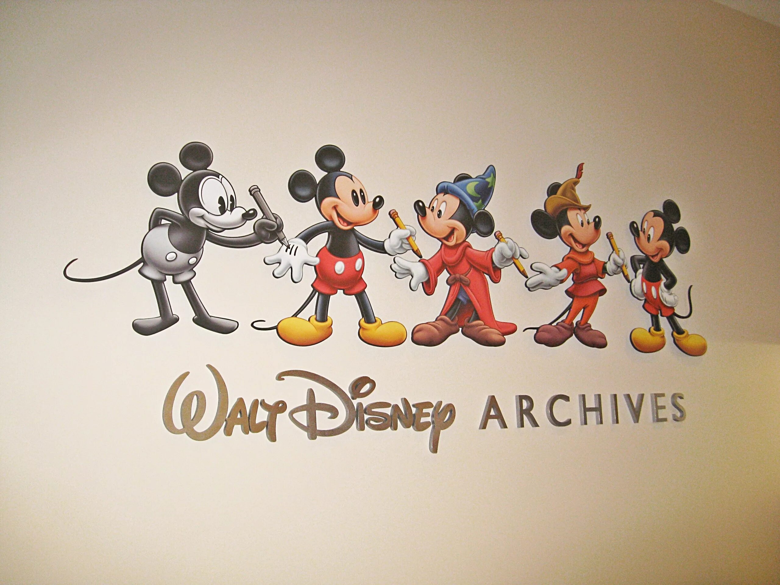 50th design дисней годовщина. The walt disney film archives. The animated movies 1921-1968. Walt коробки. Disney archives.