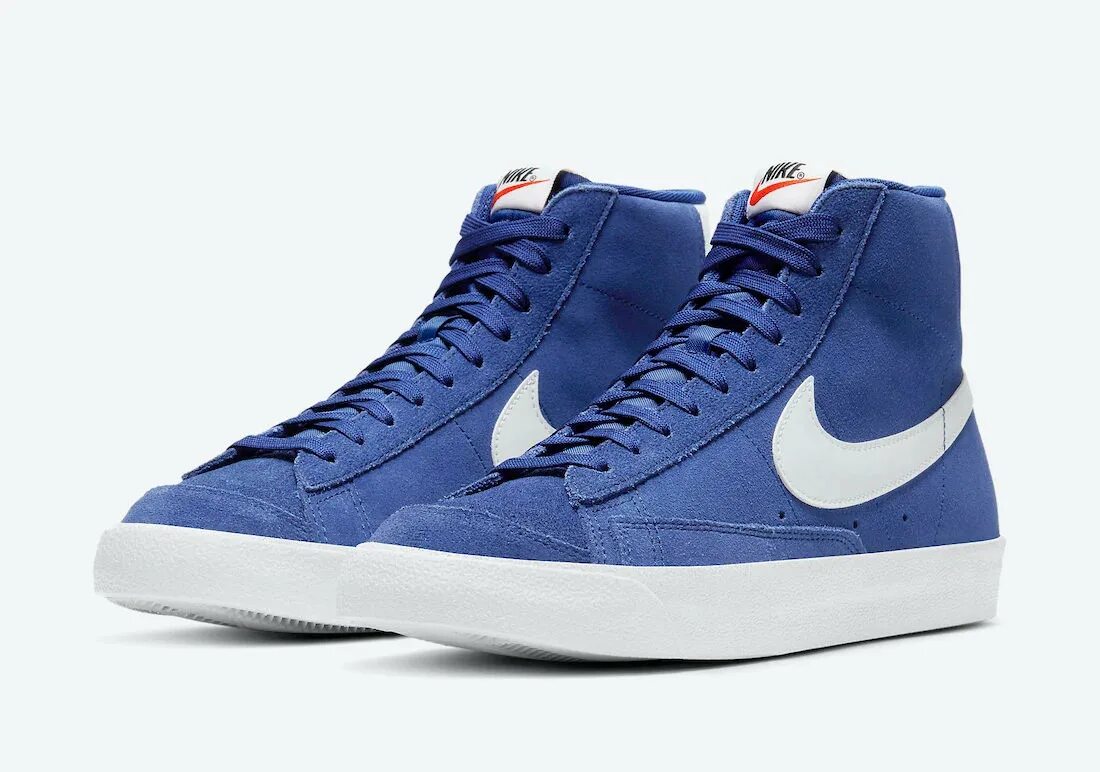 Блейзеры кроссовки найк. Nike Blazer Mid 77 Blue. Nike Blazer Mid 77 Suede. Nike Blazer Mid 77 синие. Nike Blazer Mid 77 голубые.