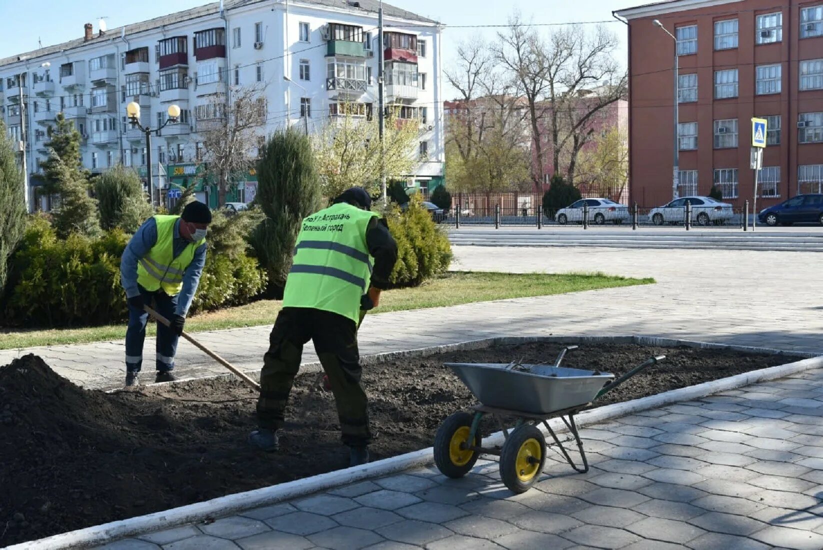 Работа в зеленом городе