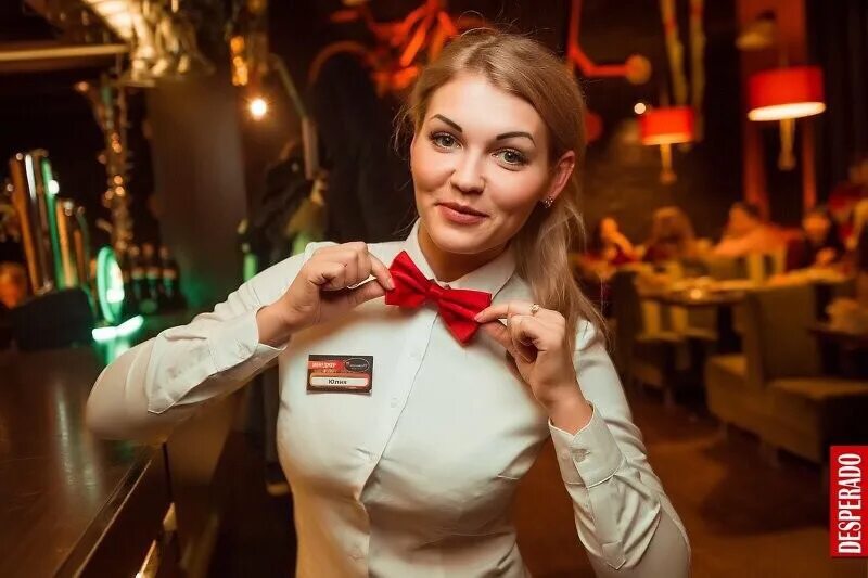 Ресторан хостес екатеринбург. Коллектив ресторана. Хостес екатеринбург. Хостес в ресторане. Екб хостес.