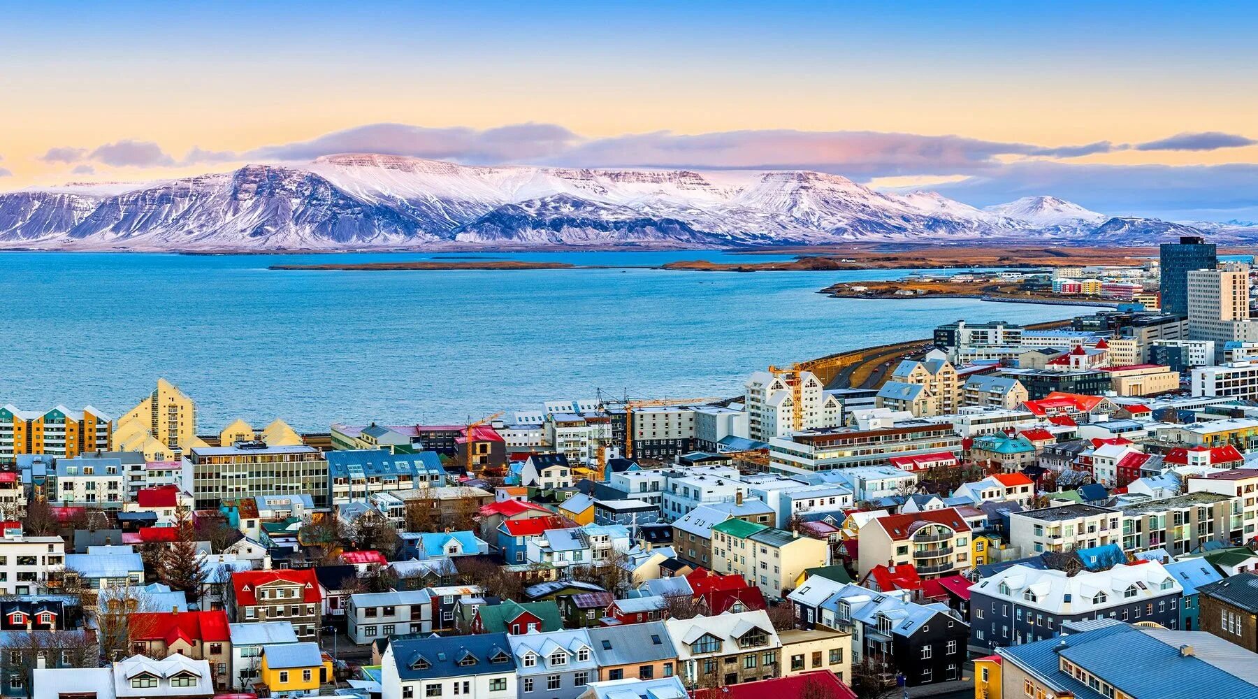 Рейкьявик. Кеблавик Исландия. Рейкьявик столица. Исландия город Рейкьявик. Исландия какая европа