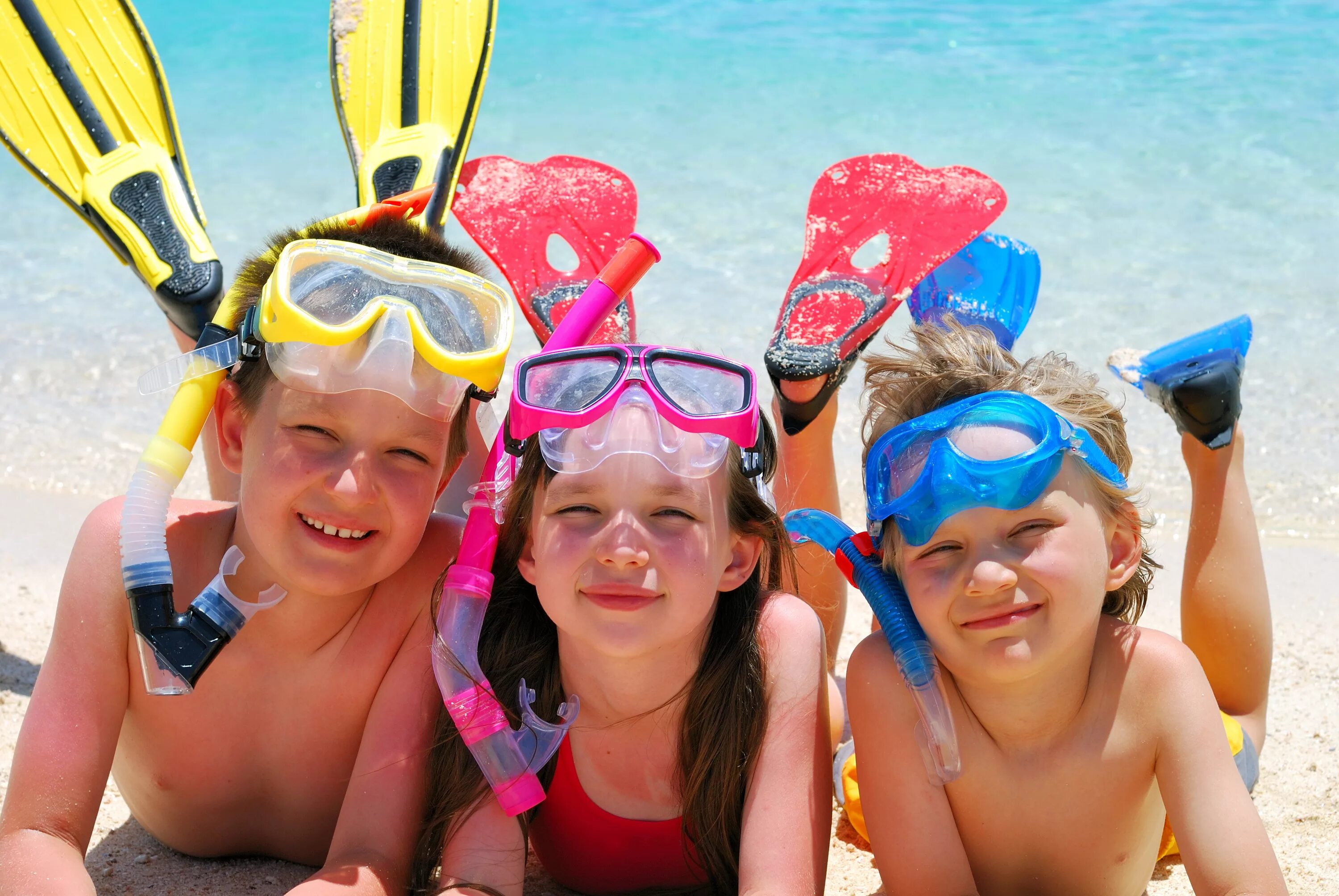 Naturistin com. Дети отдыхают на море. Лето пляж дети. Детские пляжи. Детский пляж.