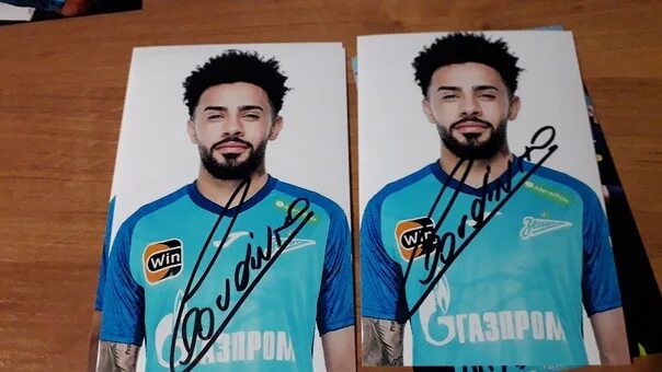 Автограф 2023. Салон автограф мастера петровский. Автограф димы чеботарева. У кого из режиссеров автограф с птичкой. Автограф 2023.