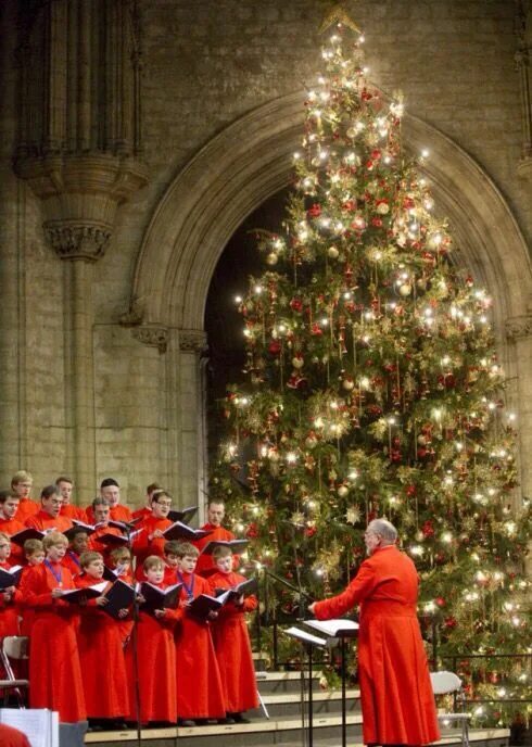 Католические рождественские песни. Carol singing в англии. рождество в британии. рождественский хор в англии. рождественские пения в великобритании.
