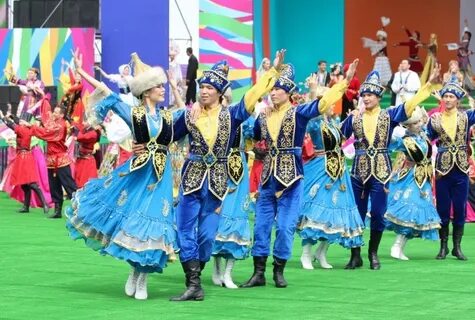 Голливуд кино жұлдыздары мен актрисаларының суреттері.