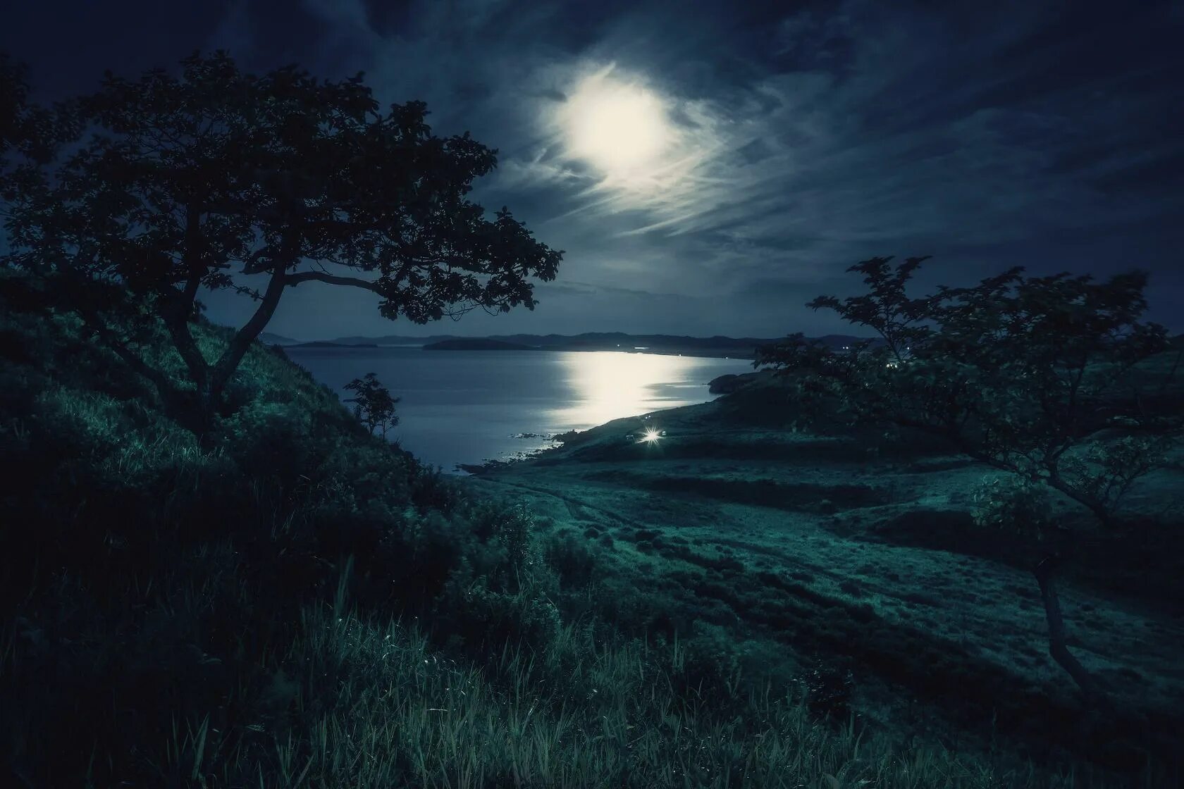 Н а ночь. Ночная тишина. Н а ночь. Ночная тишина. Уличный фонарь ночью.