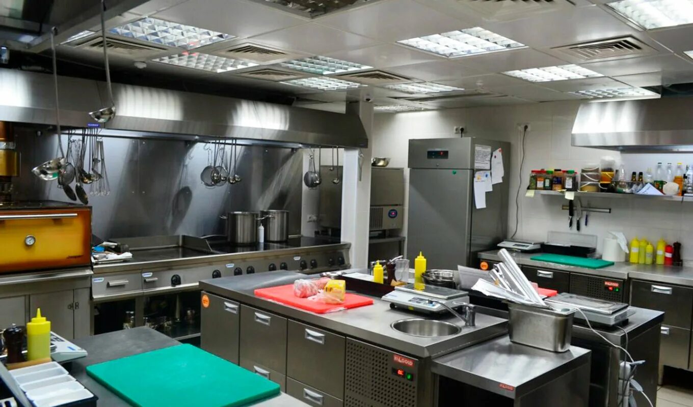 Ресторан быстрого питания макдональдс. Интерьеры общественных столовых. Современная кухня ресторана. Оборудование для кухни ресторана. Предприятия общественного питания делятся на.