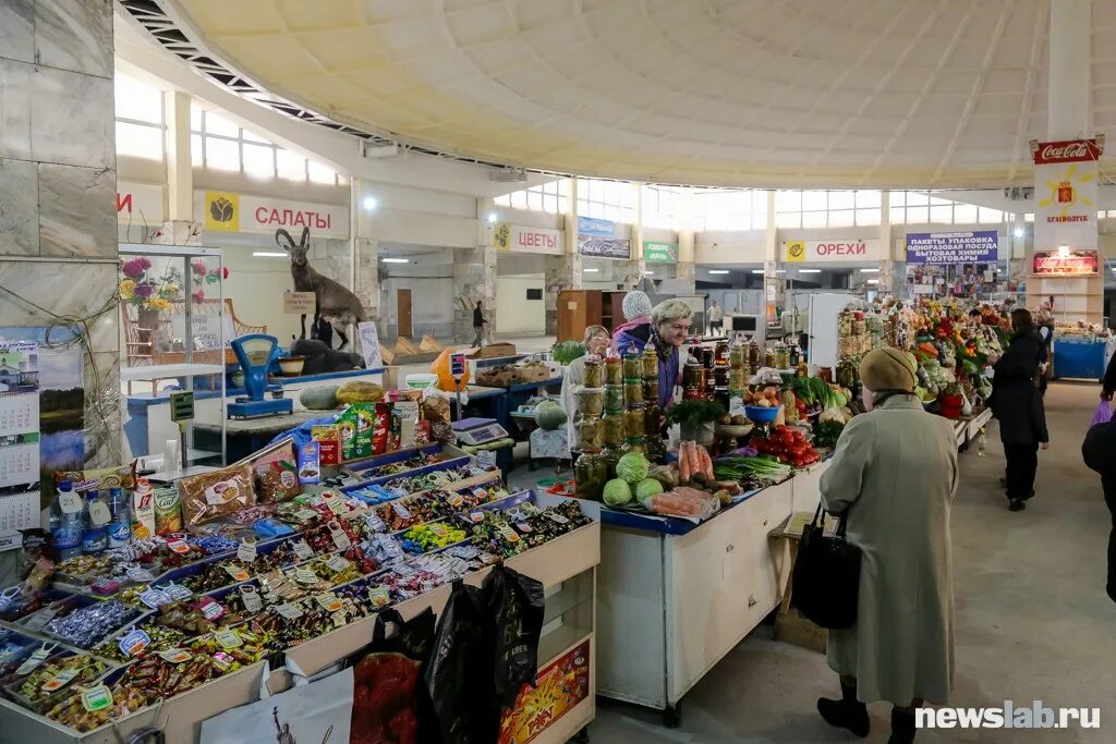 Крытый рынок красноярск. Центральный рынок казани. Вещевой рынок в красноярске. Рынки города красноярска. Крастэц рынок в красноярске.