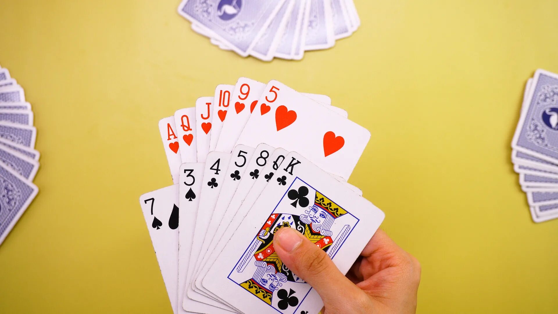 карта настольной игры. игра в дурака. карточный расклад косынка. пасьянс солитер. пасьянс косынка.