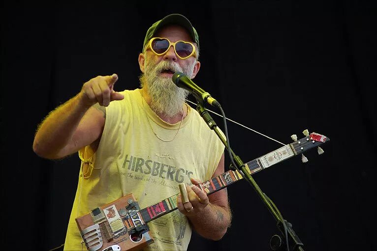 Seasick Steve 2023. -Seasick Steve гитары. Гитарист Стив блюз рок фестиваль Seasick. Seasick steve