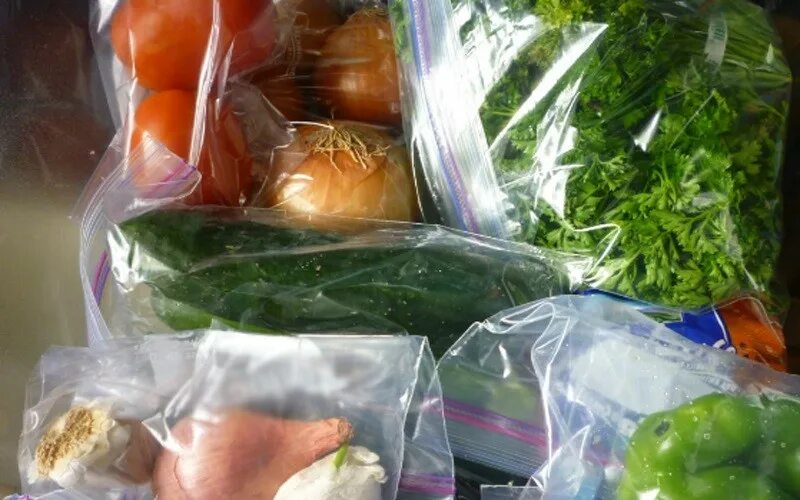 Как вкусно приготовить овощи из пакета. Упаковка овощей. Овощи в пакете. Фрукты и овощи в пакете. Пакет с продуктами.