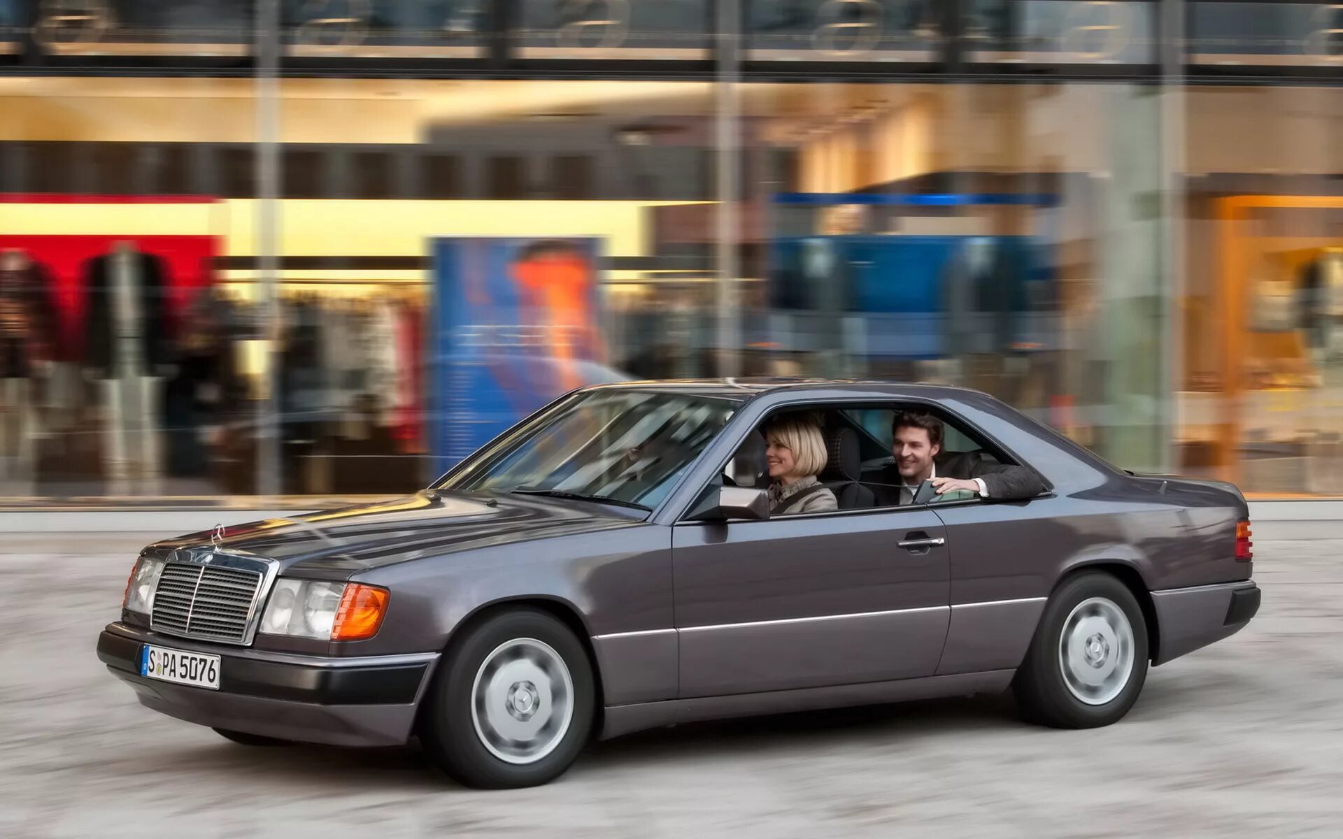 124 тыс. Mercedes-Benz w124 купе. Mercedes Benz w124 Coupe. Mercedes Benz c124. Мерседес 124 купе.