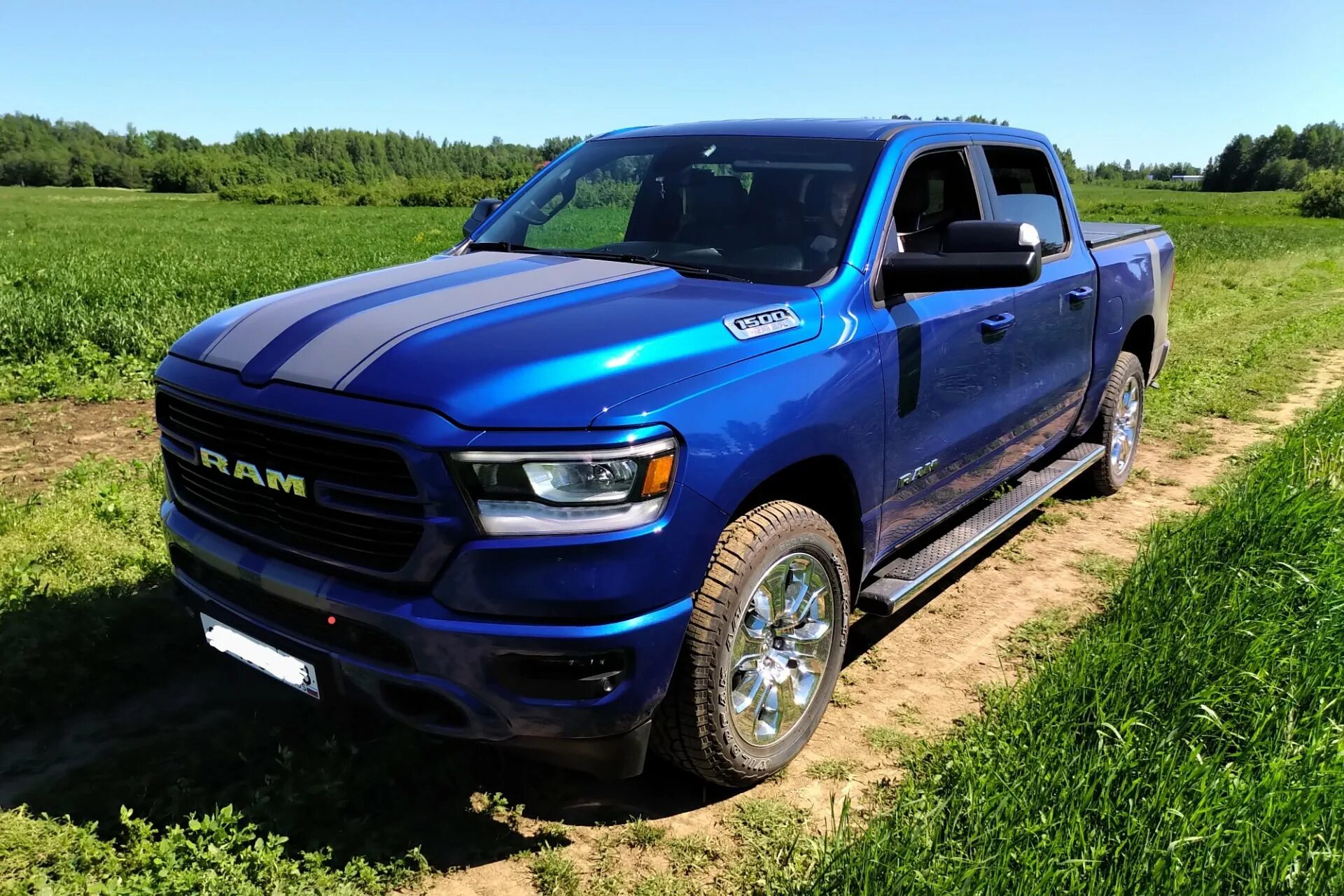 Blue ram. Dodge Ram 8500. Dodge Ram 5.7l. Додж Рэм 5.7. Додж рам 2022.