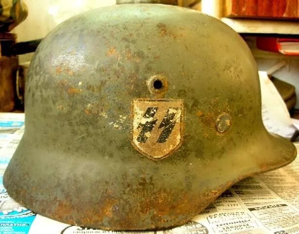 М45 каска вермахта. Каска немецкая копаная. Немецкая каска 1941. Штальхельм м35. Каска м38.