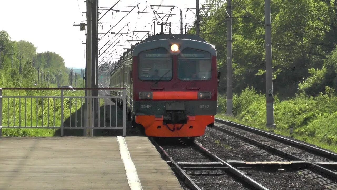 Поезда белорусское направление. Эд4м 0242. Эд4м: 242 в Чехове. Эд4м белорусское направление. Электричка Часцовская Петелино.