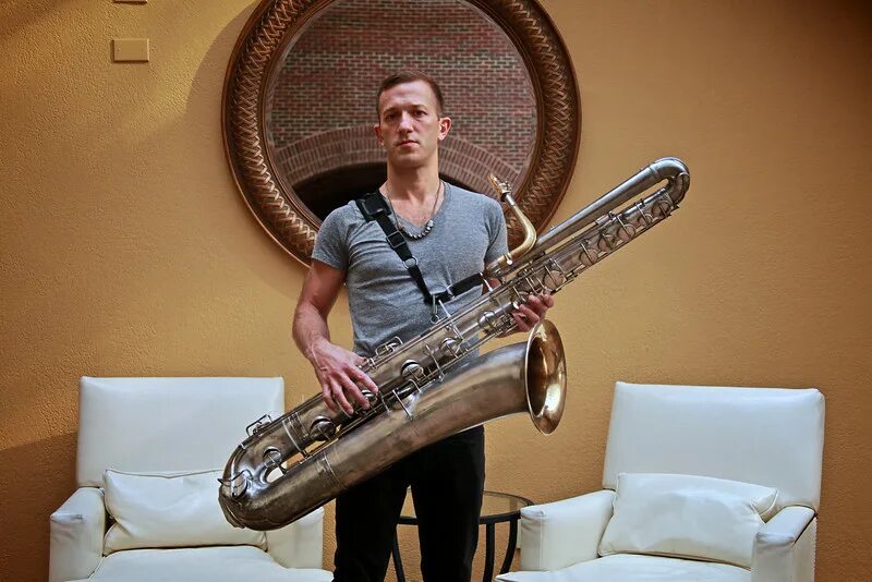 Колин стетсон бас саксофон. Colin stetson composer. Colin stetson album. Reborn colin stetson. Бас саксофонисты.