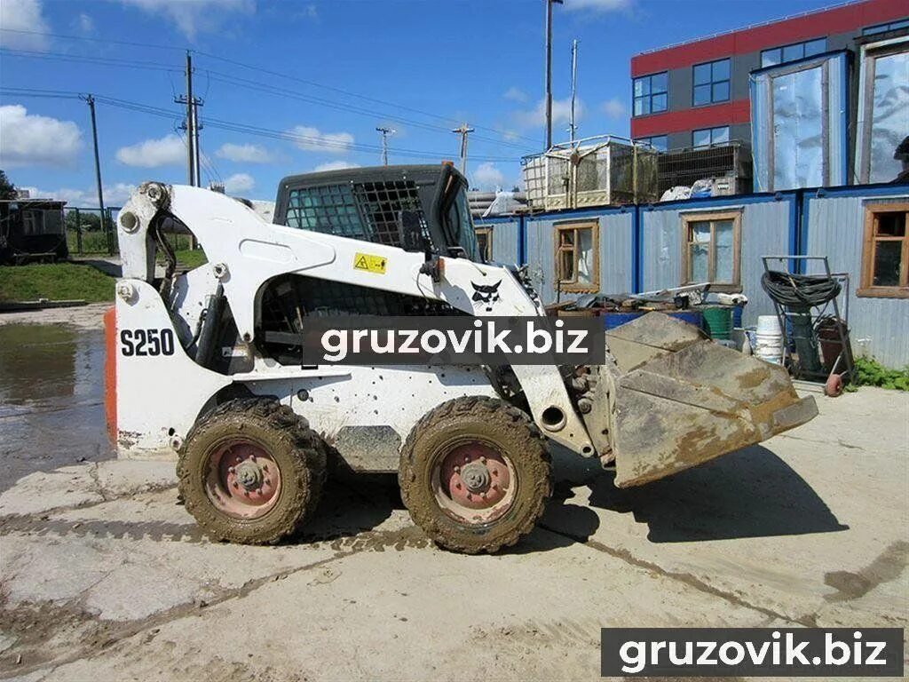 Bobcat s250. Подножка Бобкэт 250. Бобкэт Севастополь. Аренда полноповоротного погрузчика (Bobcat) с экипажем. Регулятор печного отопления Бобкат с 250.