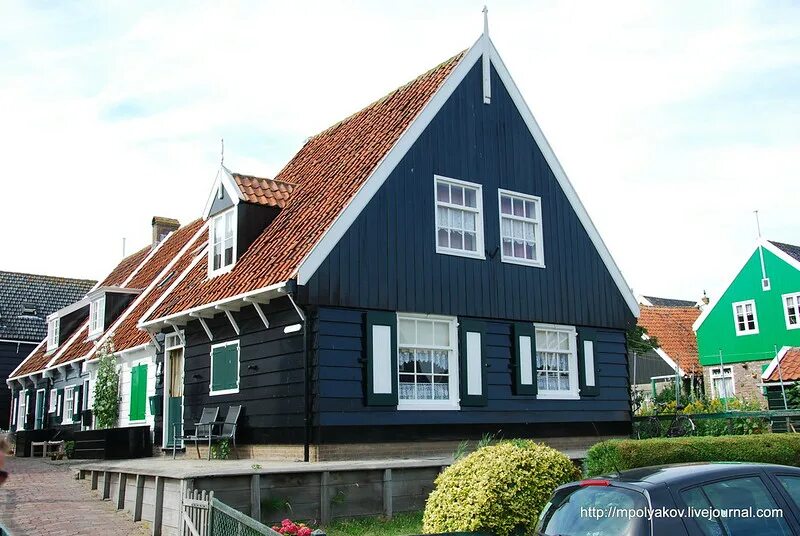 Голландия Рыбацкая деревня Волендам. Домик в голландском стиле. Фасад дома в голландском стиле. Деревянный дом в голландском стиле. Голландский дом отзывы