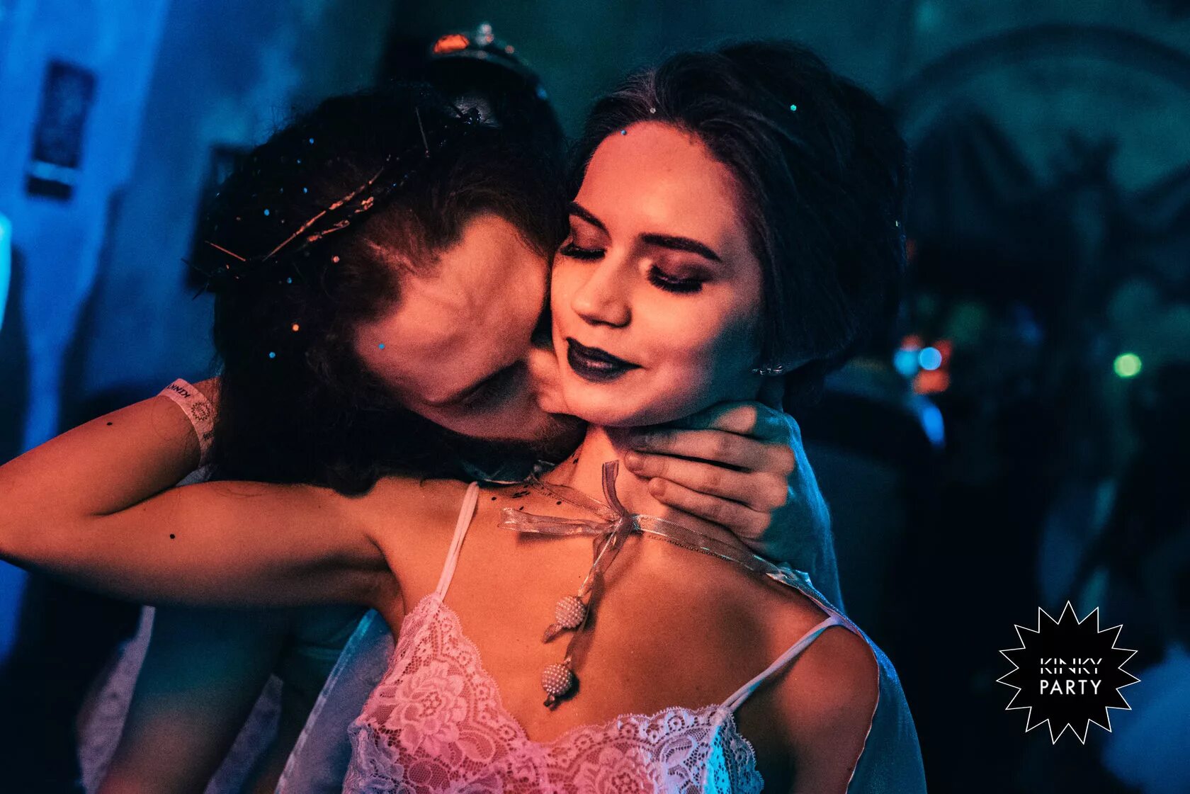 Ну пати. Роман ковалишин kinky party. Ну пати. Ну пати. Кинки вечеринка.