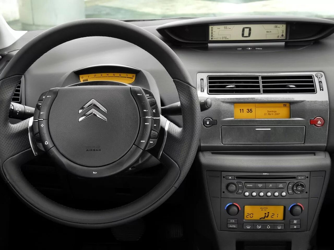 Включи ситроен. Включи ситроен. Citroen c3 2014. Включи ситроен. Включи ситроен.