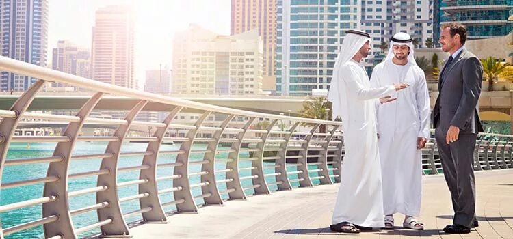 арабский бизнесмен.