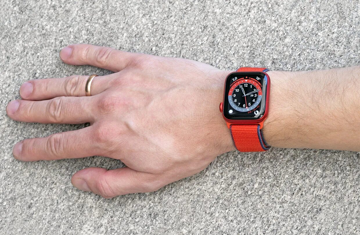 Вотч 6 40 мм. Apple watch 6 44 mm Red. Часы эпл вотч 6. Apple watch Series 6 44mm. Apple watch Series 6 Red.