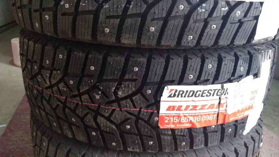 Bridgestone blizzak spike 02. Bridgestone Blizzak Spike-02 SUV. Bridgestone Blizzak Spike-02 SUV 215/65/16. Bridgestone 215/65r16 98t Blizzak Spike-02 SUV TL.