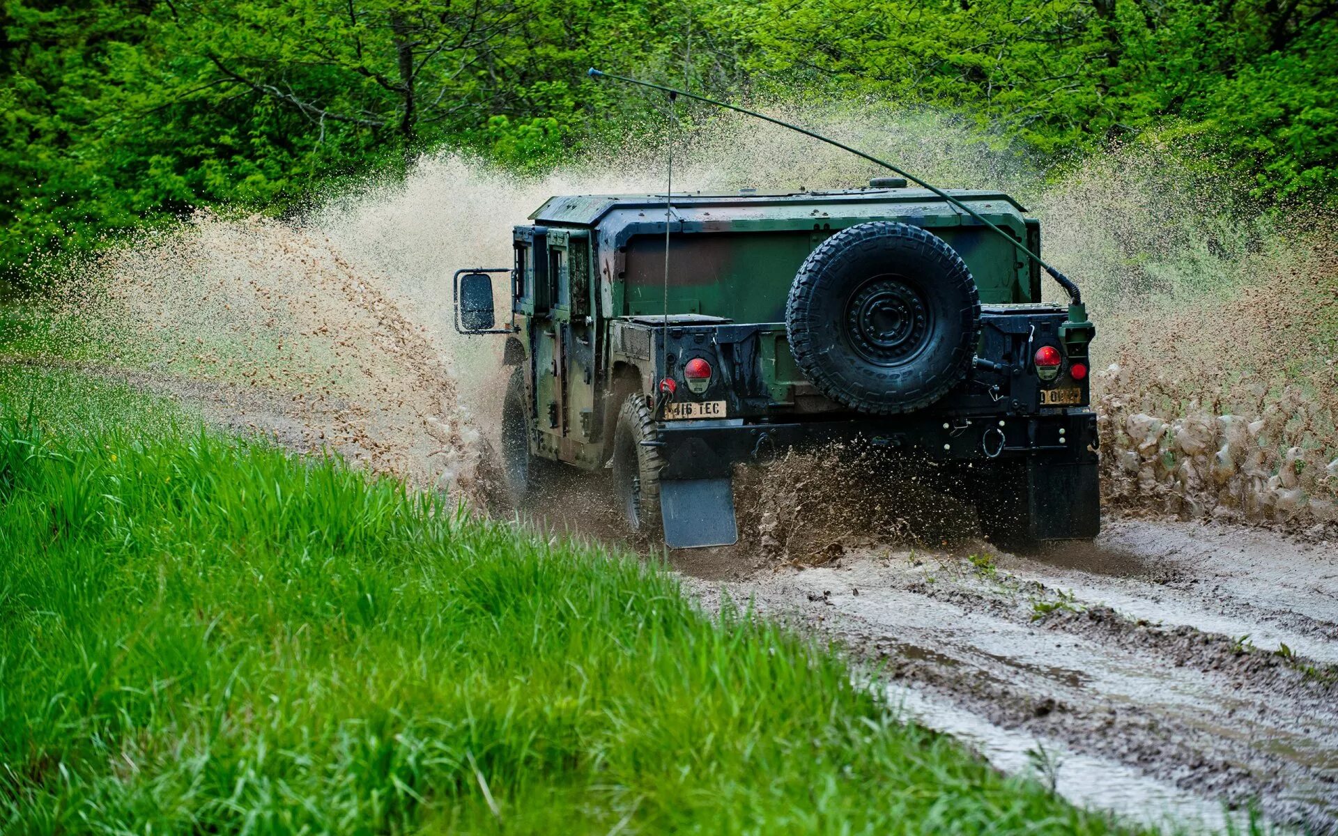 Полный привод дорога. КАМАЗ off-Road. Хаммер h1. КАМАЗ офф роад. Хаммер для бездорожья.