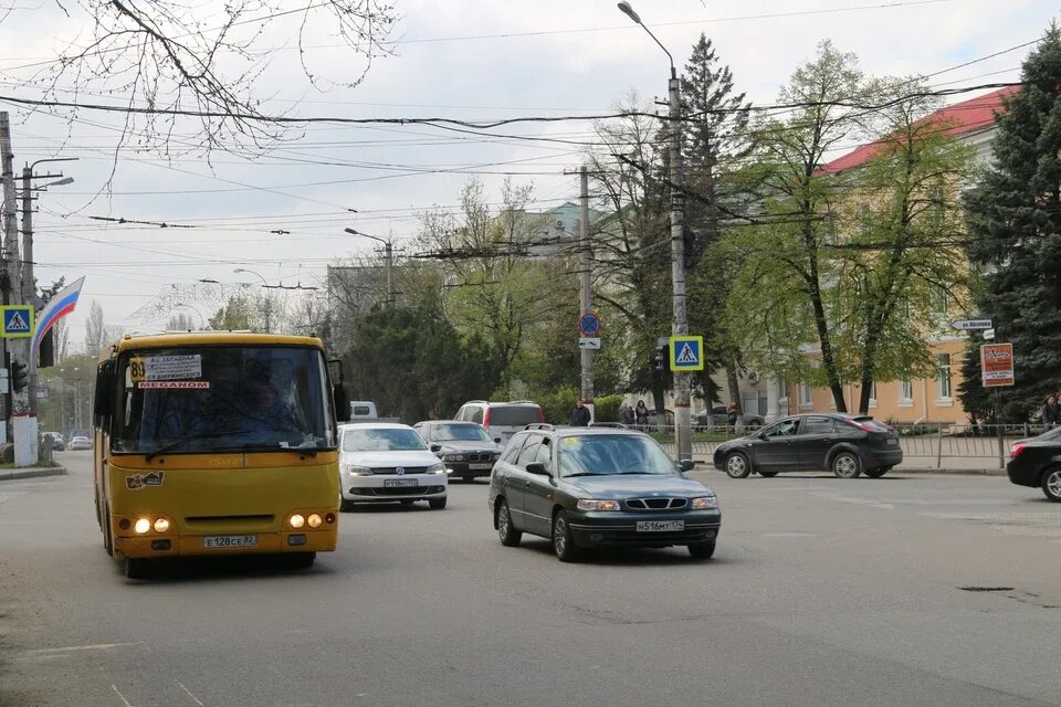 Маршрутка 15 Симферополь. Общественный транспорт Симферополь. Транспорт в городе. Транспорт Крыма.