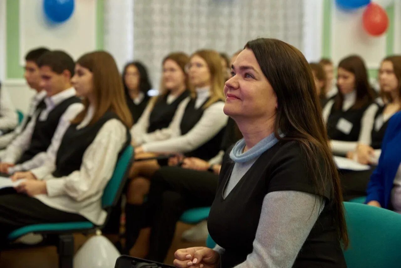Выпуск новостей курск сегодня. Ярмарка вакансий. директор лицея интерната 1 курск. цифровизация в области культуры фото. зпп фото.