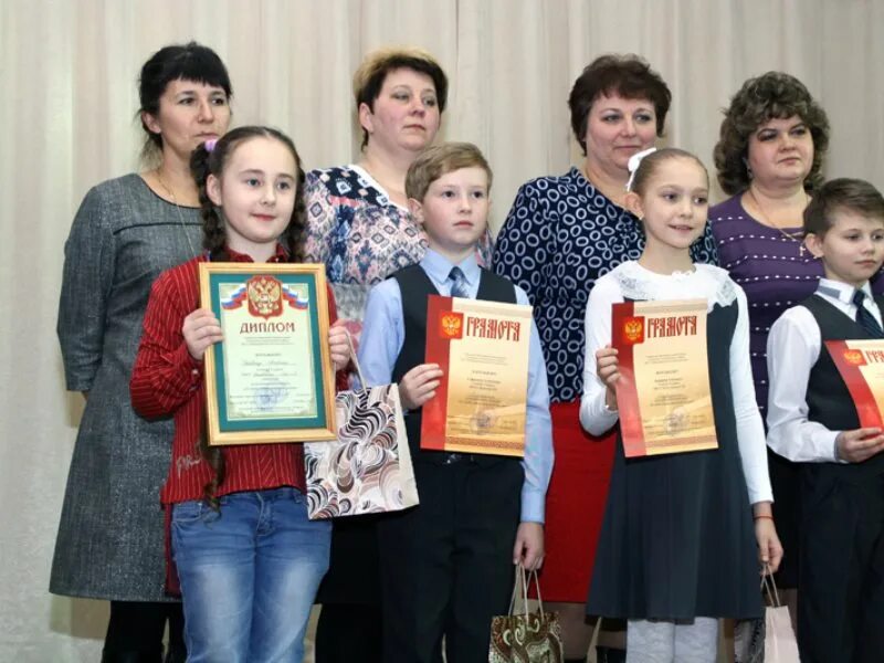 Сосновское нижегородская область школы. Музыкальная школа Сосновский Сосновский район. Школа 1 Сосновское Нижегородской области. Нижегородская область Сосновский район школа 1. Сосновская средняя школа 2.