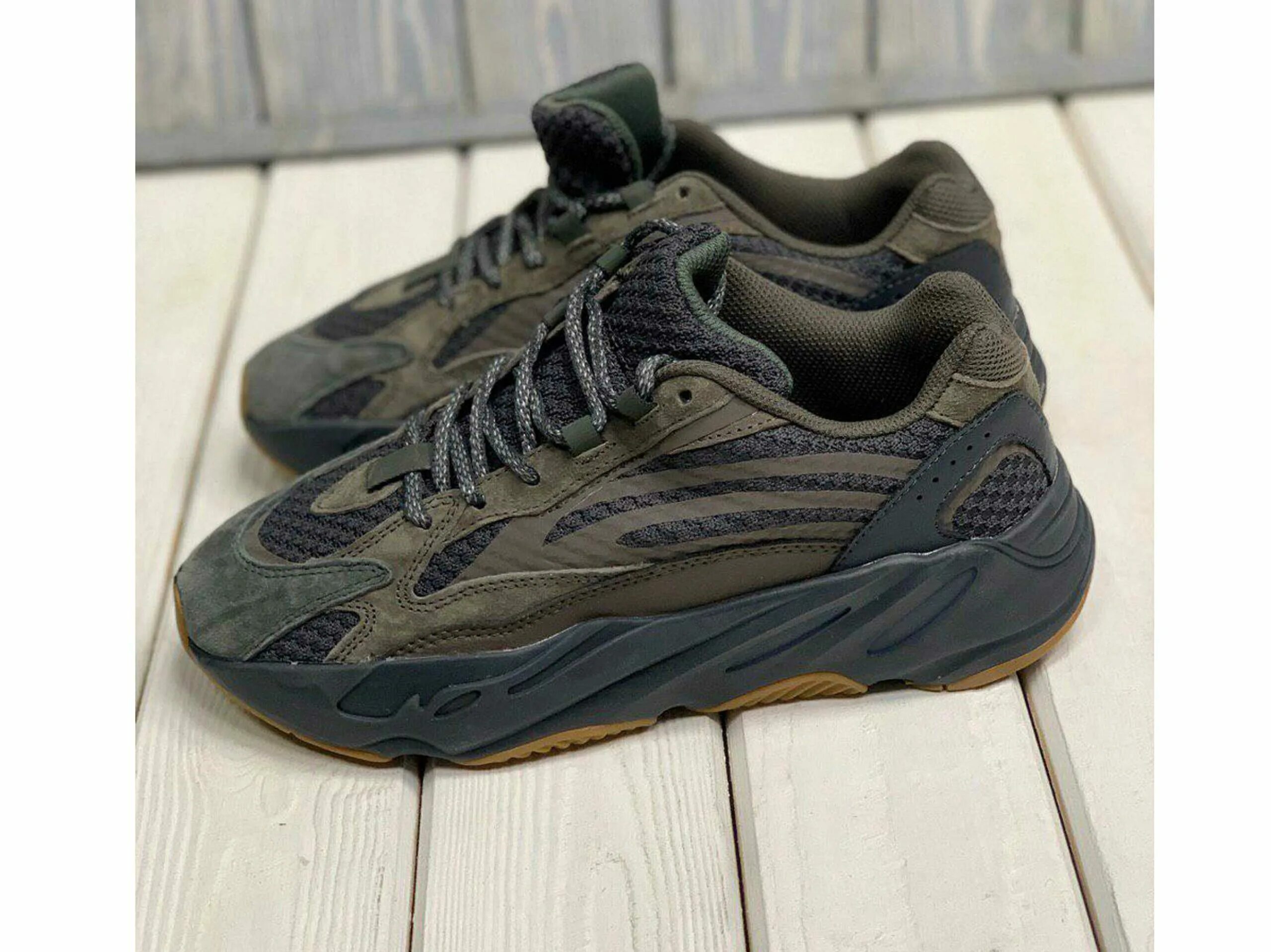 Adidas Yeezy Boost 700. Адидас Yeezy Boost 700. Adidas Yeezy Boost 700 v2 Geode. Adidas Yeezy Boost v700. Изи буст 700 v2 би изи