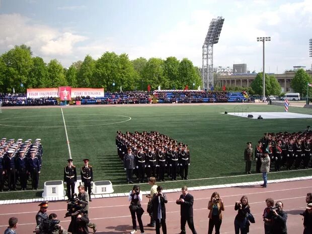 Кронштадтский стадион. Военно-космический Петра Великого кадетский корпус. Стадион Кронштадт.