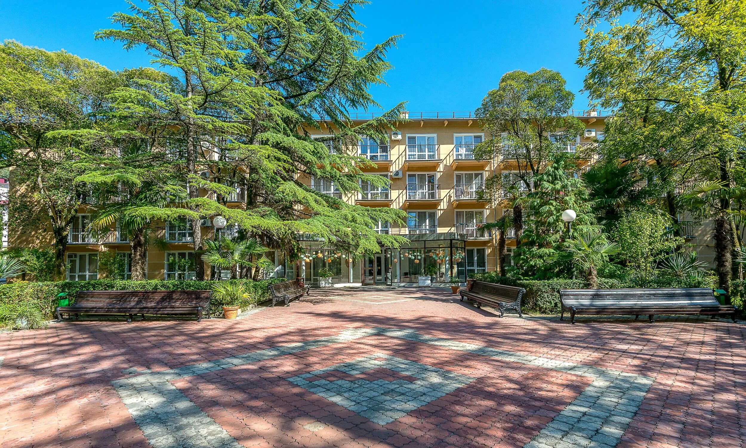 Отель Хоста на Ялтинской, Хоста, Сочи, цены от 3300 руб. 101Hotels.com