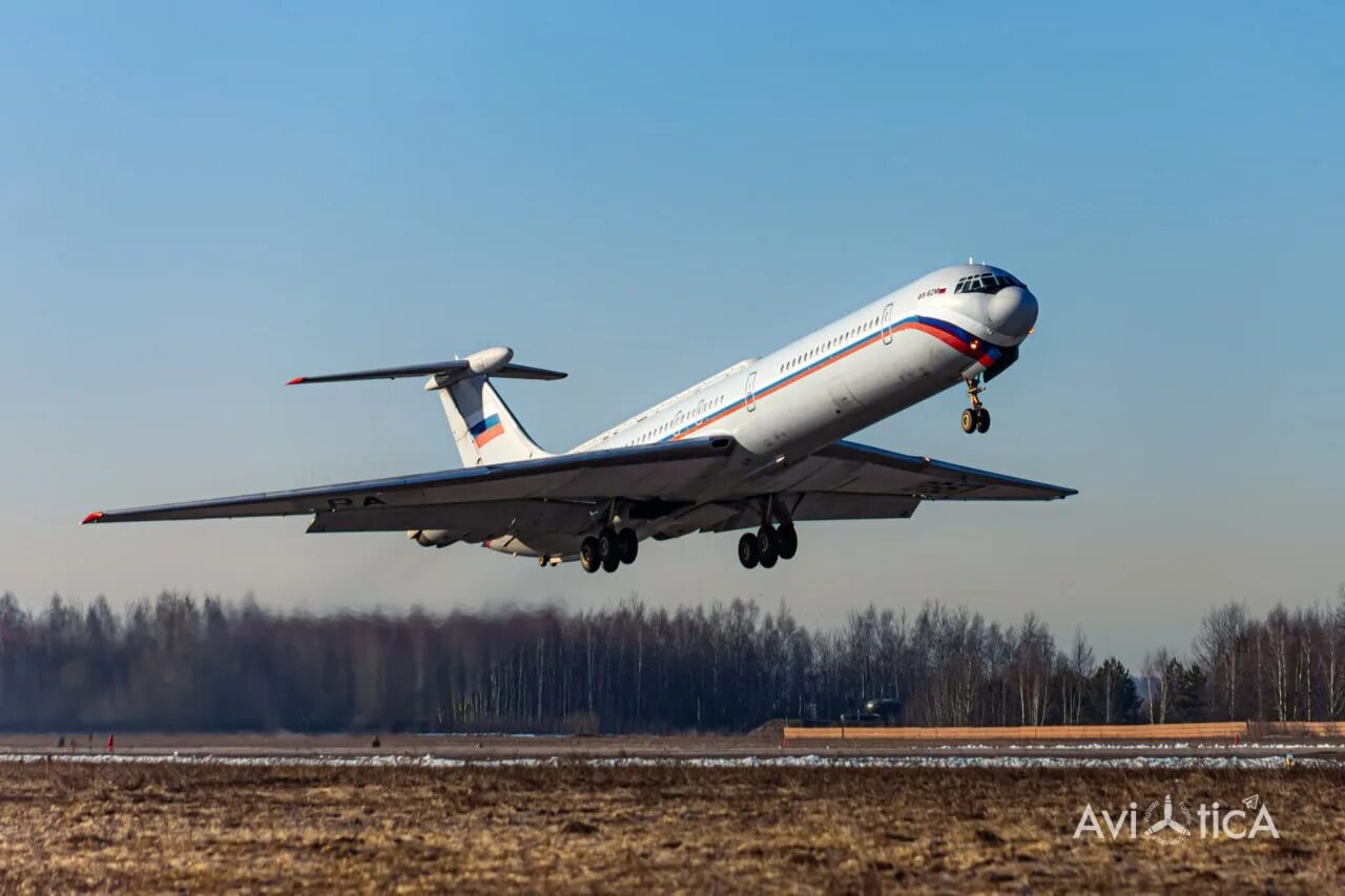 Фотография самолёта - Ильюшин - Ил-114-300 - 54114 (зав.н. 1033830030 / ОП-1) - 