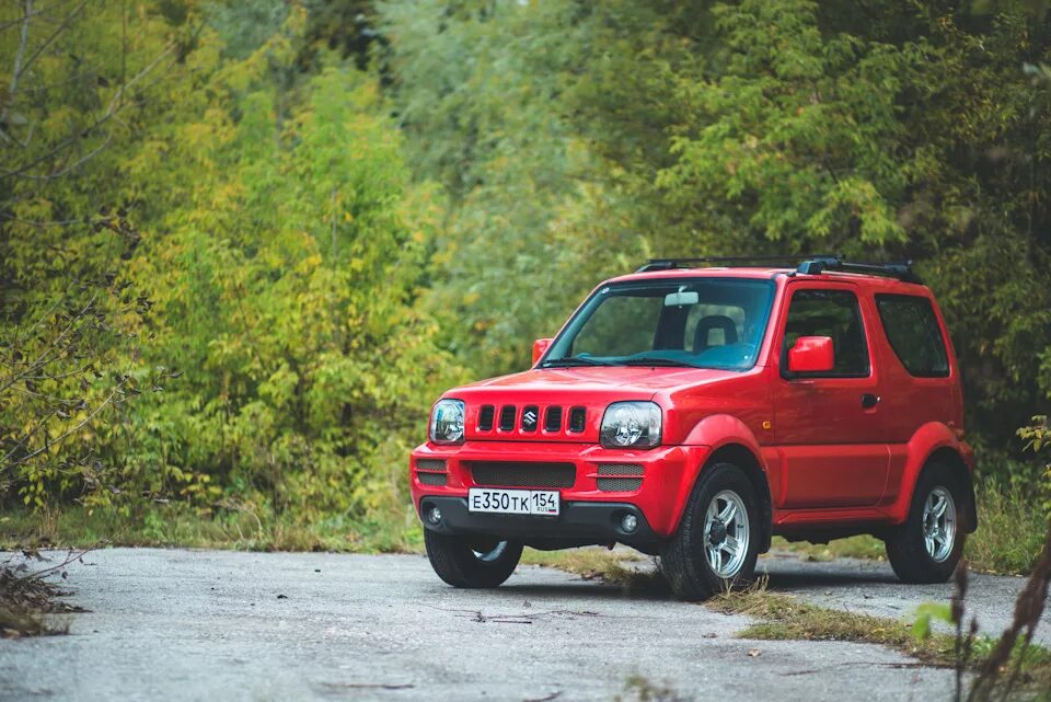 Сузуки Джимни красный. Suzuki Jimny 1.3. Suzuki Jimny 2008. Сузуки Джимни 2005 красный.