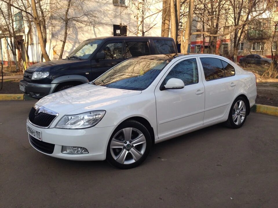 Купить октавию а5 на авито. Skoda Octavia a5 FL 1.8 TSI. Skoda Octavia a5 1.8. Skoda Octavia a5 TSI. Octavia a5 1.8 FL.