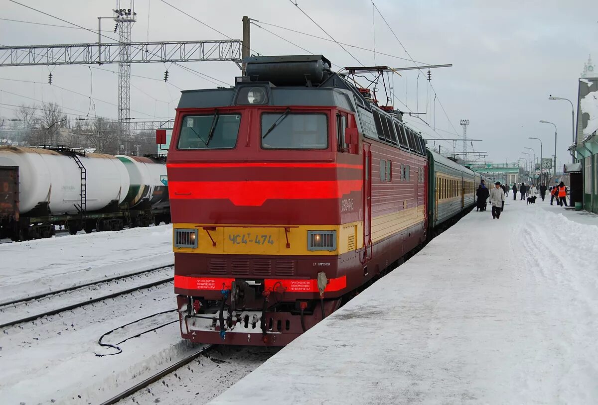 Чс4т-497. Чс4т Смоленск. Чс4т зима. Поезд Смоленск.