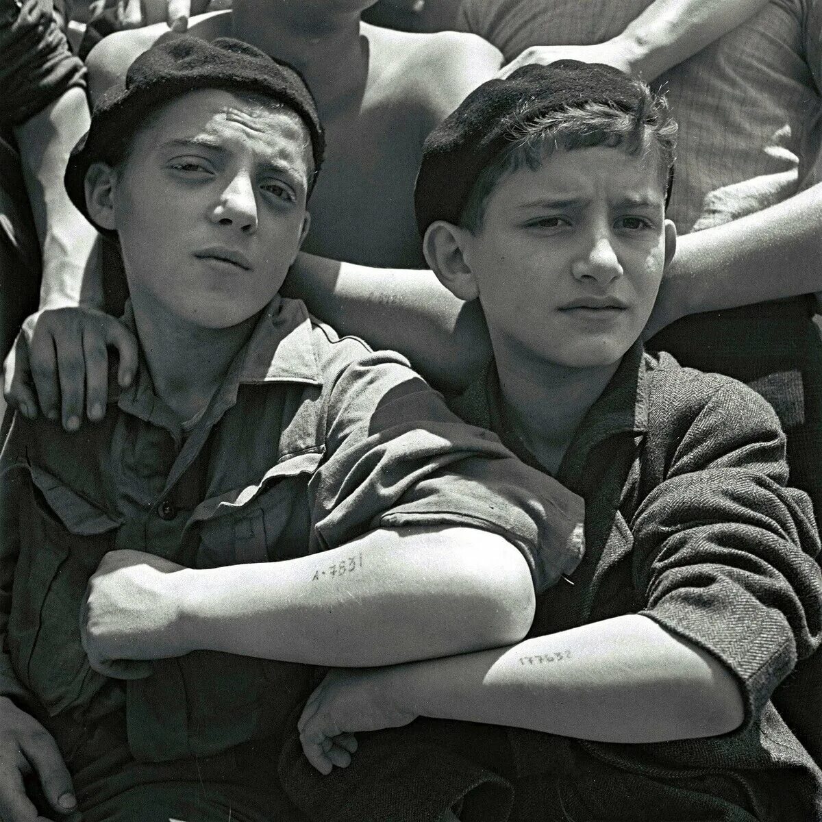 Бухенвальд немецко- фашистский лагерь. Мальчик еврей в концлагере. Еврейские дети в концлагерях. Мальчик еврей в концлагере. Мальчик еврей в концлагере.