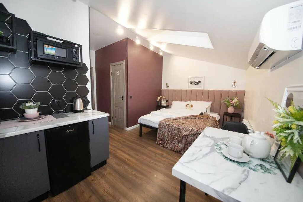 Lemon loft hotel 2. Гостиница лимон тверь. Отель лемон лофт тверь. Lemon loft hotel 2. Тверская лофт отель москва.