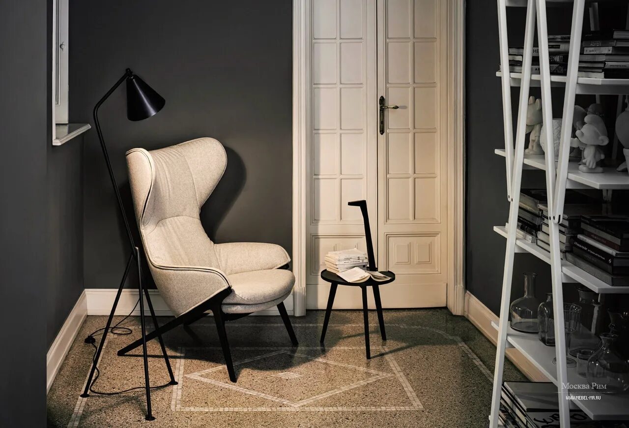 Стул в прихожую. Кресло cassina p22 lounge. кресло 396-p22-cassina-fauteuil. стул cassina(кассина). eurostar armchair by philippe starck for cassina.