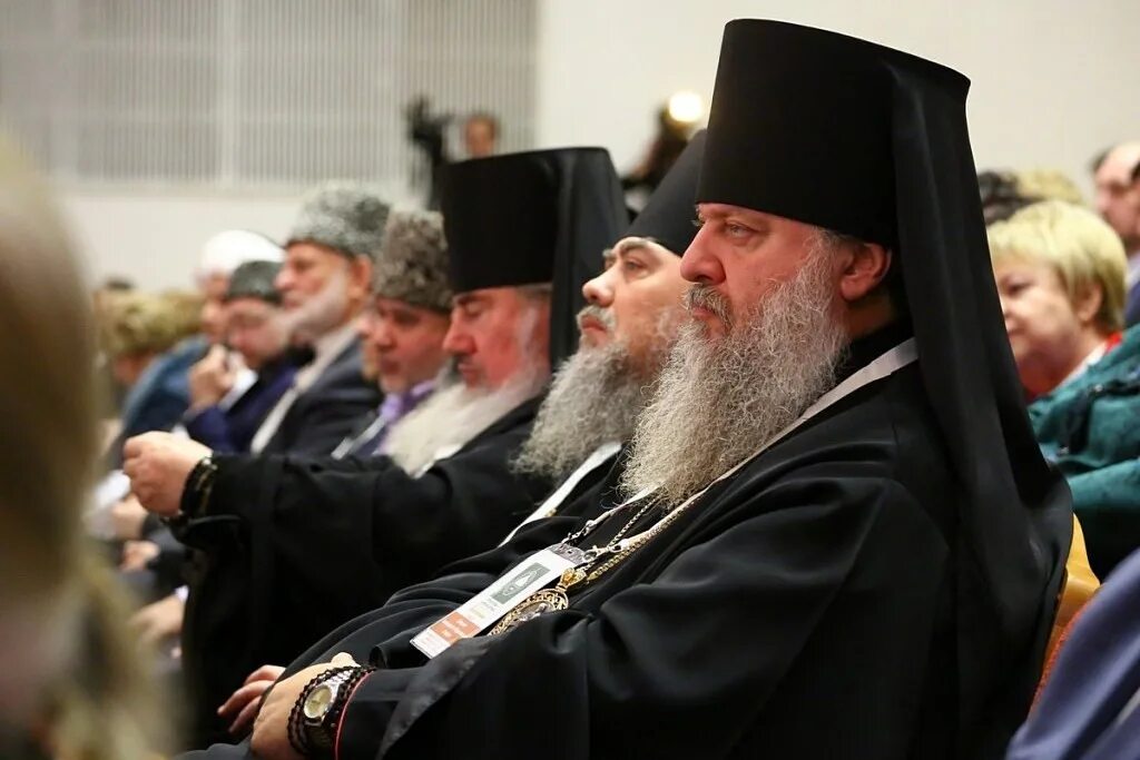 мвд г. черемхово 2021. митрополит владикавказский гедеон 2002. пожар в черемхово сегодня. пожар рынок черемховский район.