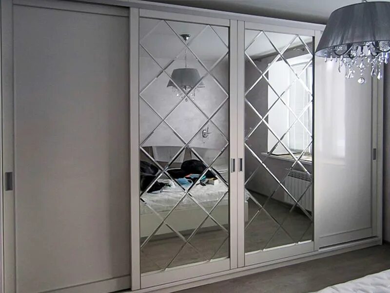 Шкаф марбелла. Двери купе система modena hide. Современные шкафы купе. Красивые шкафы купе. Шкафы стенли 2022.
