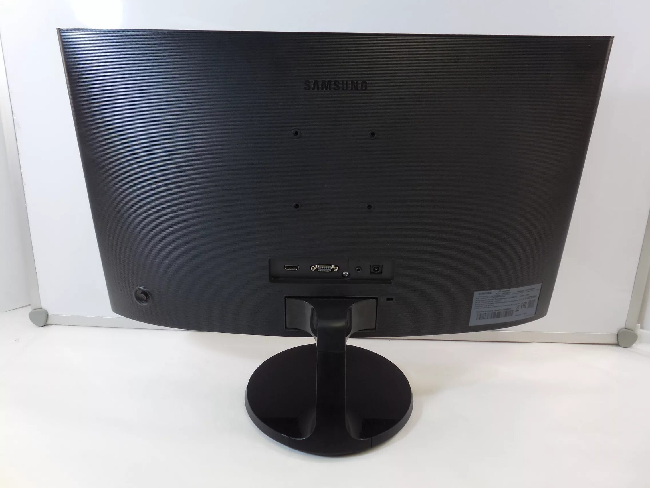 Samsung c24f390fhi. Samsung c24f390fhi 23.5. Монитор самсунг 23.5 c24f390fhi. Монитор Samsung c24f390. Samsung 24 дюйма купить