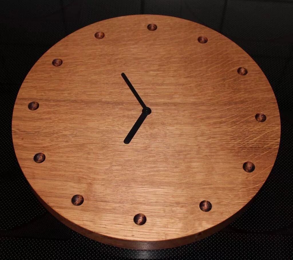 Простые формы часов. Часы настенные. Часы настенные деревянные. Часы из дерева. Часы из дерева настенные.